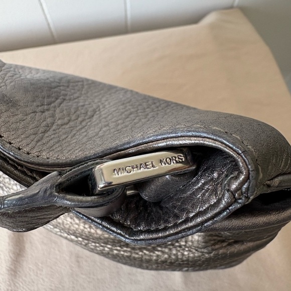 Michael Kors Metallic Leather Crossbody Bag - Picture 6 of 11